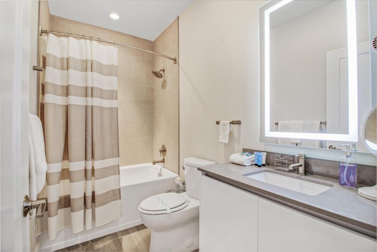 Modern Townhouse Near Disney With Heated Pool 奥兰多 外观 照片